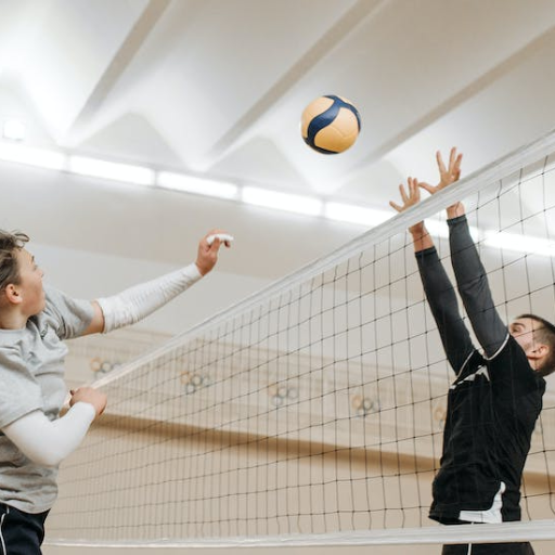 How Can a Volleyball Trainer Benefit Your Team?
